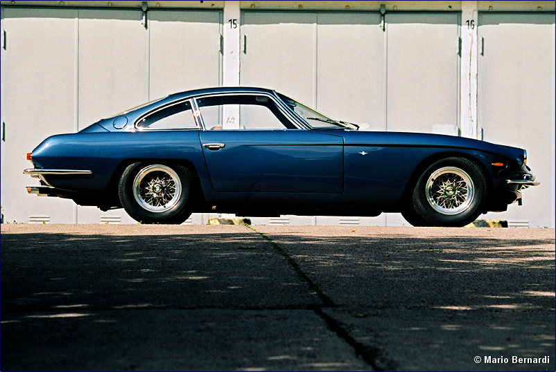 Lamborghini 400 GT 2+2