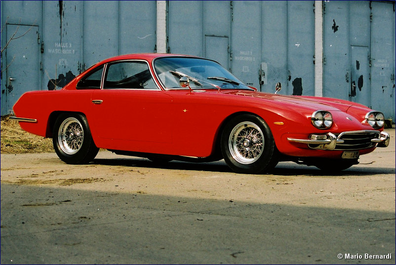 Lamborghini 400 GT 2+2