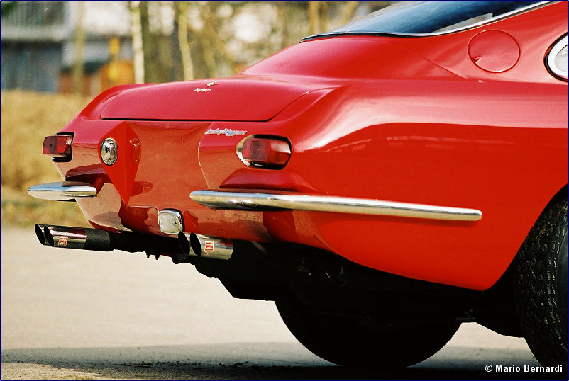 Lamborghini 400 GT 2+2