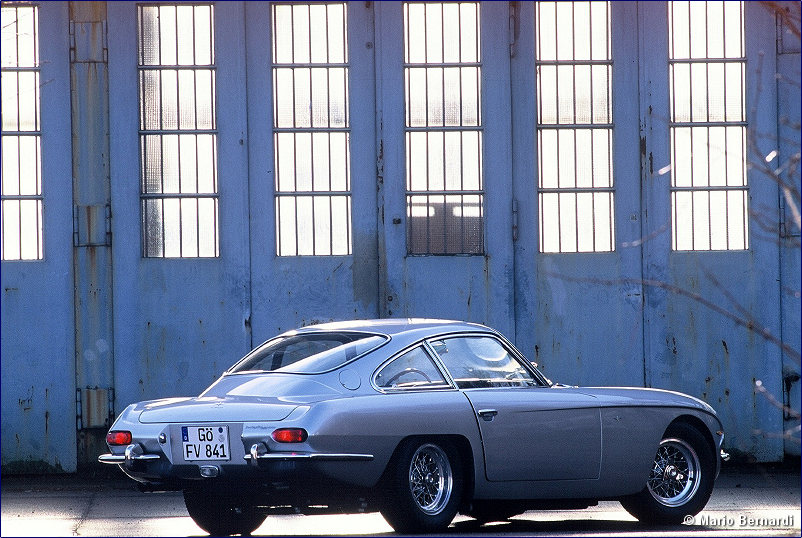 Lamborghini 400 GT 2+2